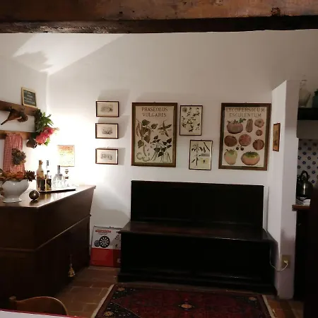 Casina In Pietra