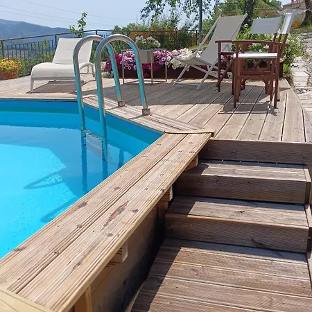 Casina In Pietra *