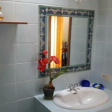 Casina In Pietra
